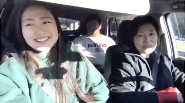 아들, 딸 모두 하버드 대학생이 된 백혜선 씨 가족. (줌 인터뷰 중 캡쳐)