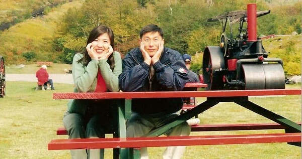 결혼 초기의 백목사 부부 @ 백목사 페북에서 퍼옴.